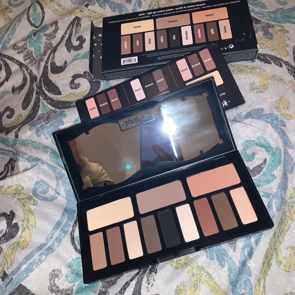 Kat Von D shade light eyeshadow palette
